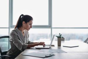 Políticas de Background Check para RH: Contratações Seguras com Base Legal e Gestão de Riscos