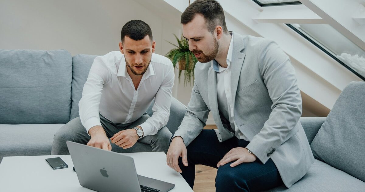 Mapeando impactos reputacionais de terceiros de alto risco